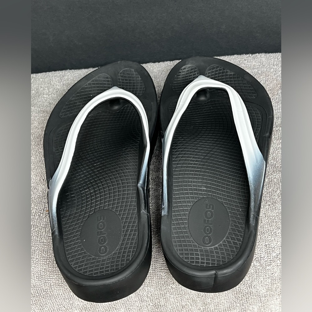 OOFOS OOlala Luxe Womens Size 11 Sandals Recovery Sport Flip Flops Comfort - Picture 6 of 8